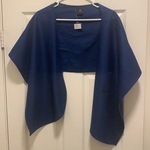 Tom Gutie baby alpaca cape